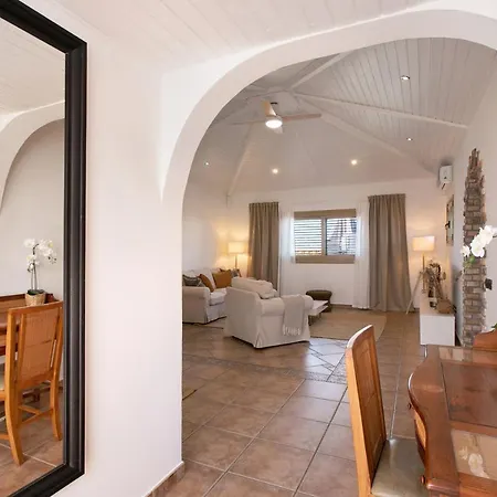 Oleandra Hotel *
