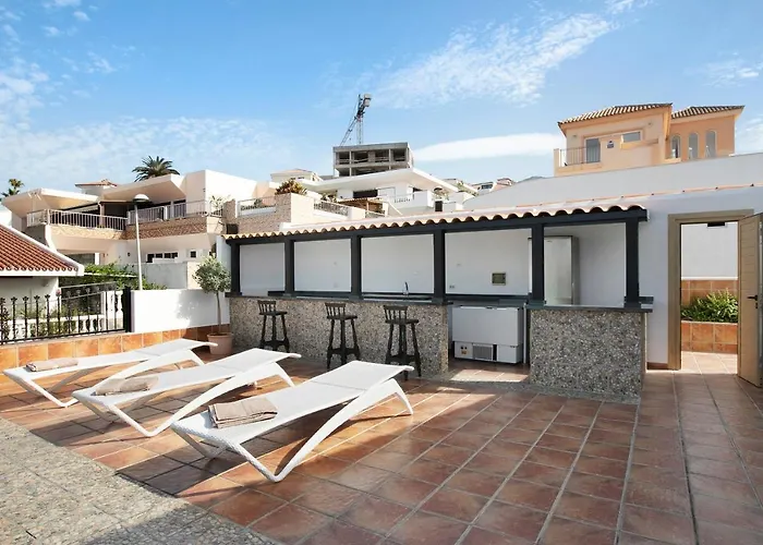 Готель Oleandra *